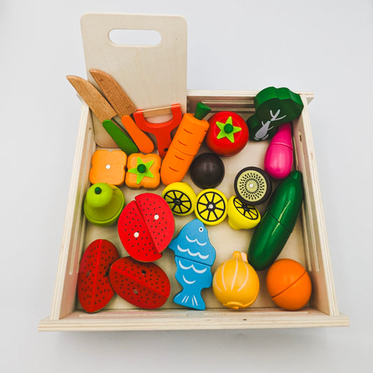 Magnetic Fruits & Cutting Board